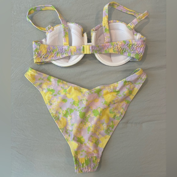ASOS Design shirred floral bikini - Picture 5 of 5